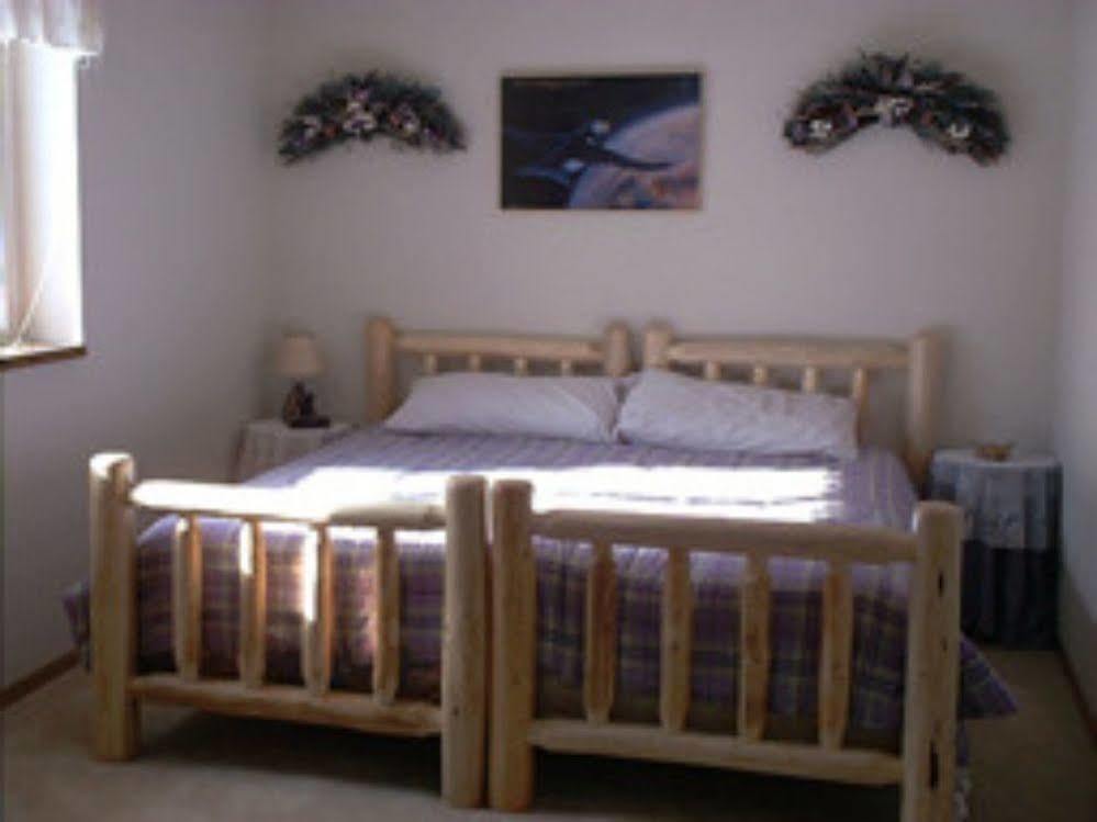 קנאי All Seasons B&B חדר תמונה
